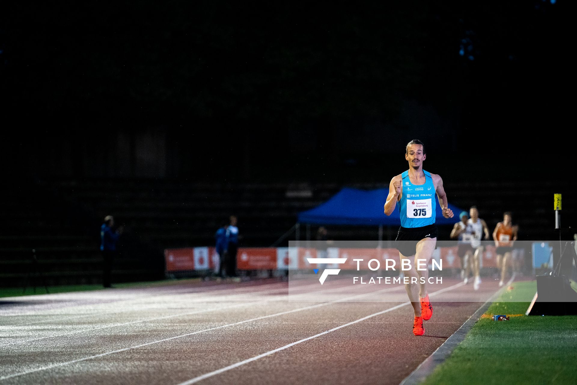 Simon Boch (LG TELIS FINANZ Regensburg) ueber 3000m am 03.06.2022 waehrend der Sparkassen Gala in Regensburg